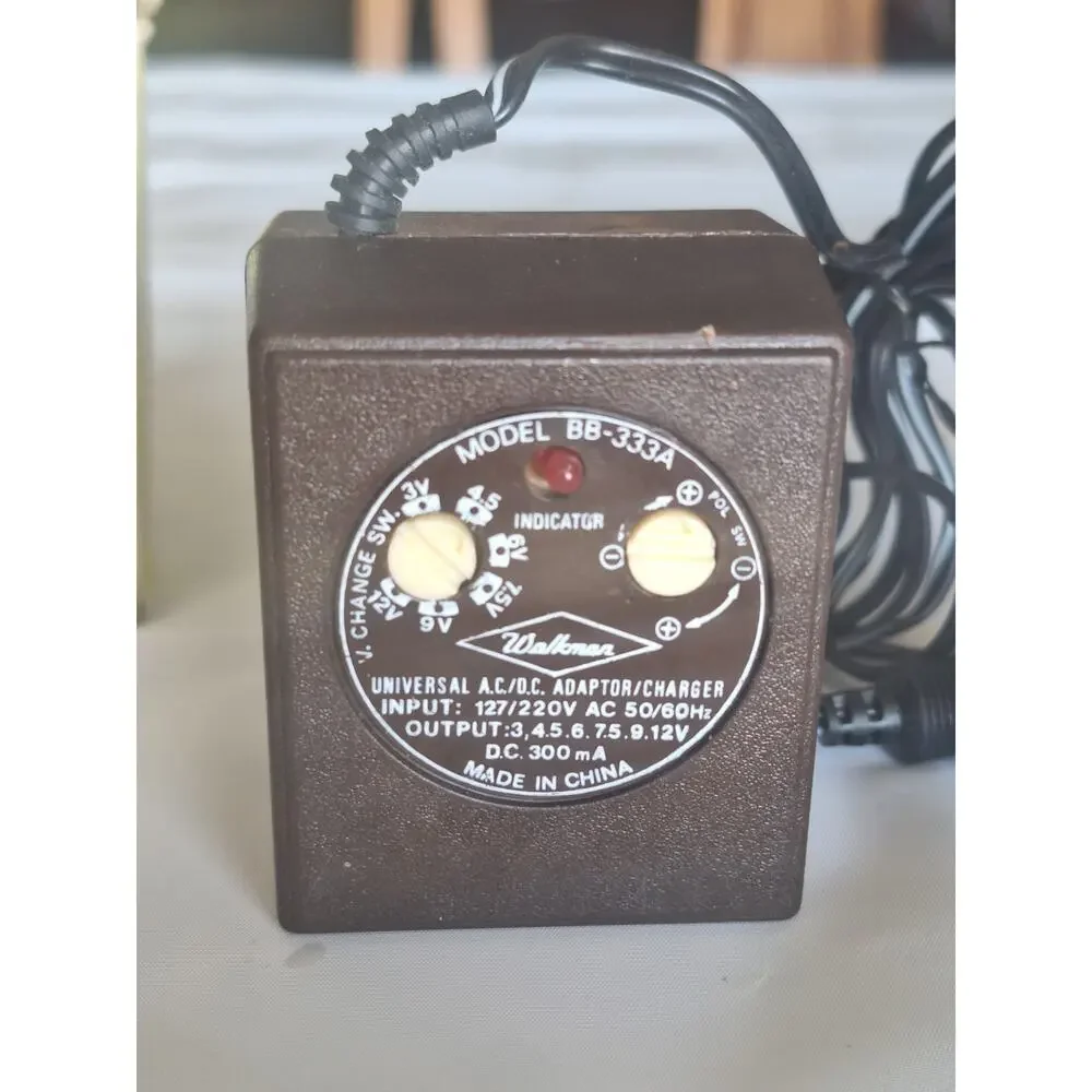 Vintage Walkman BB-333A Universal AC/DC Adapter Charger 3-12V 300mA 110/220V